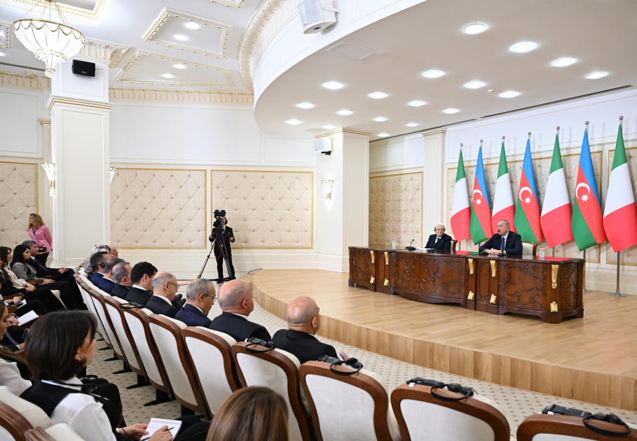Prezident İlham Əliyev və Prezident Sercio Mattarella mətbuata bəyanatlarla çıxış ediblər (YENİLƏNİB) (FOTO/VİDEO)