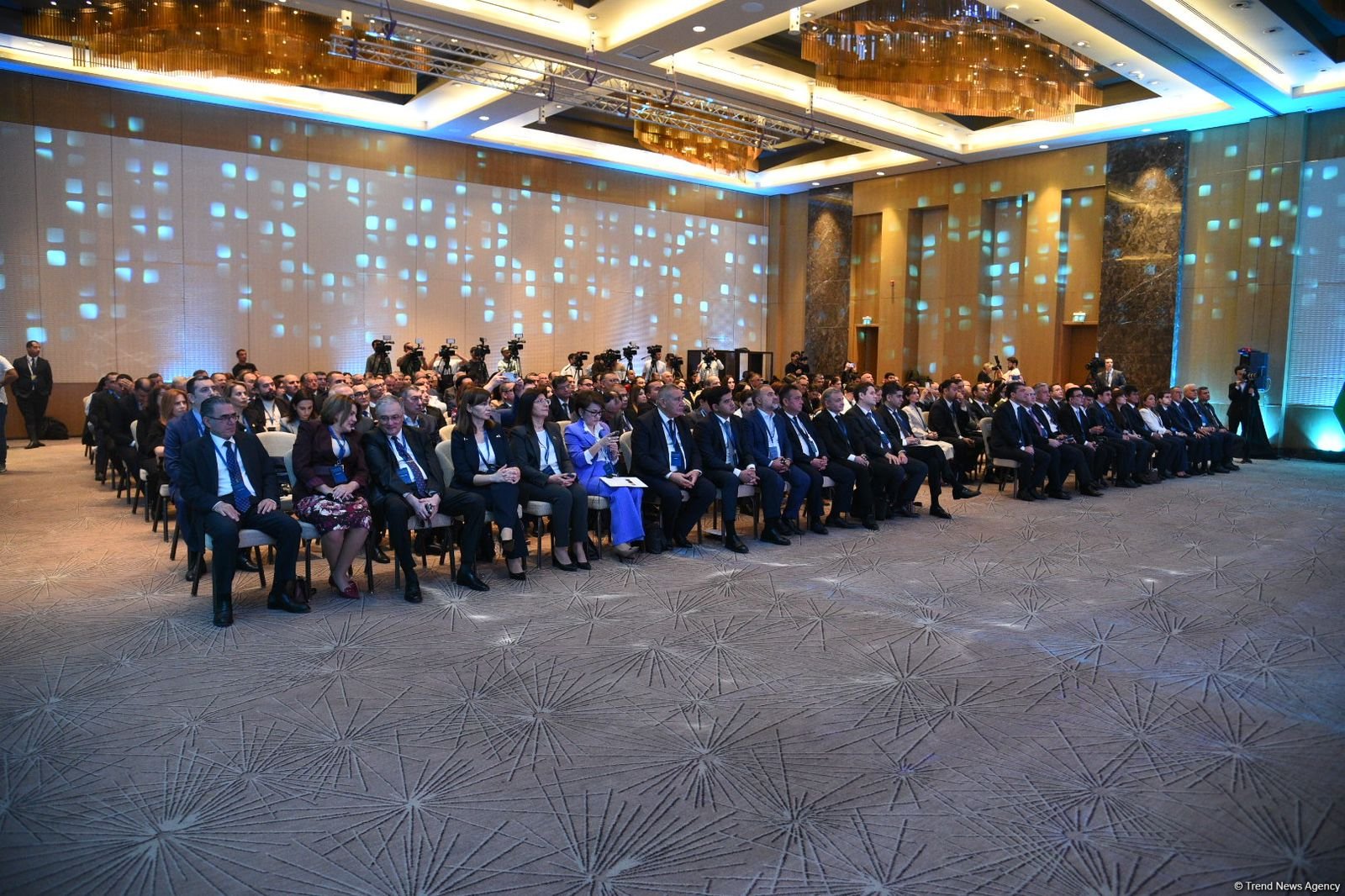 "Rəqəmsal Transformasiya və Media” mövzusunda II Azərbaycan–Özbəkistan Media Forumu öz işinə başlayıb (FOTO)