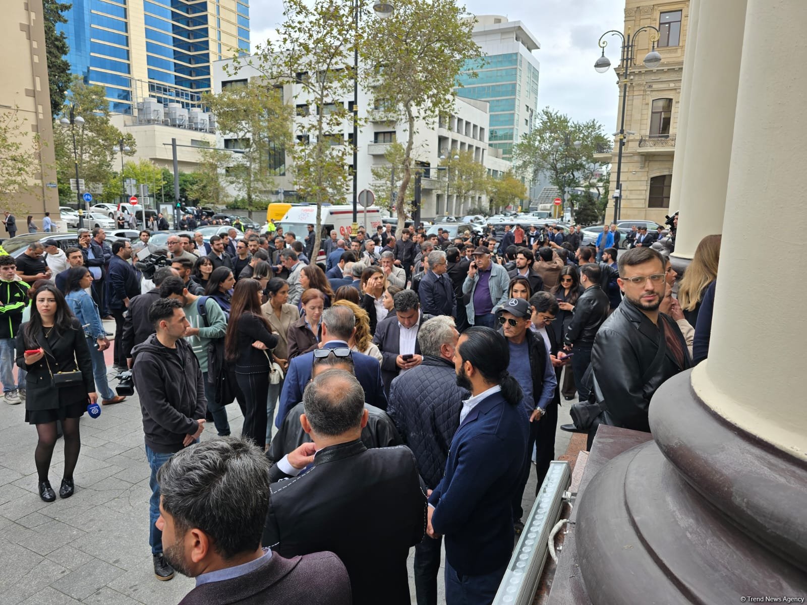 Əməkdar artist Cabir İmanovla vida mərasimi keçirilir (FOTO)