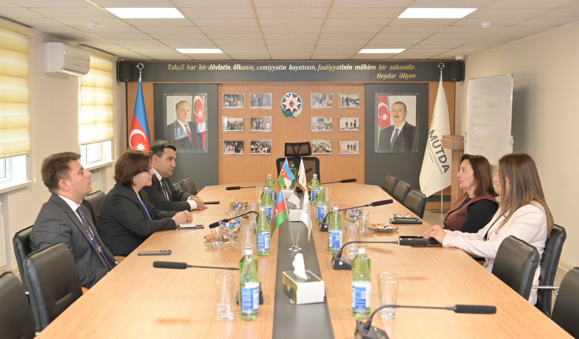 Azərbaycan və Özbəkistan arasında təhsil sahəsində kommunikasiya fəaliyyətinin təşkili müzakirə edilib