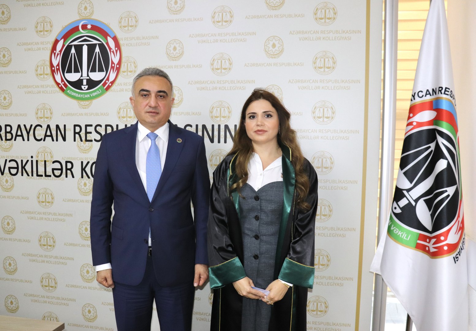 İki vəkilin fəaliyyəti dayandırılıb (FOTO)