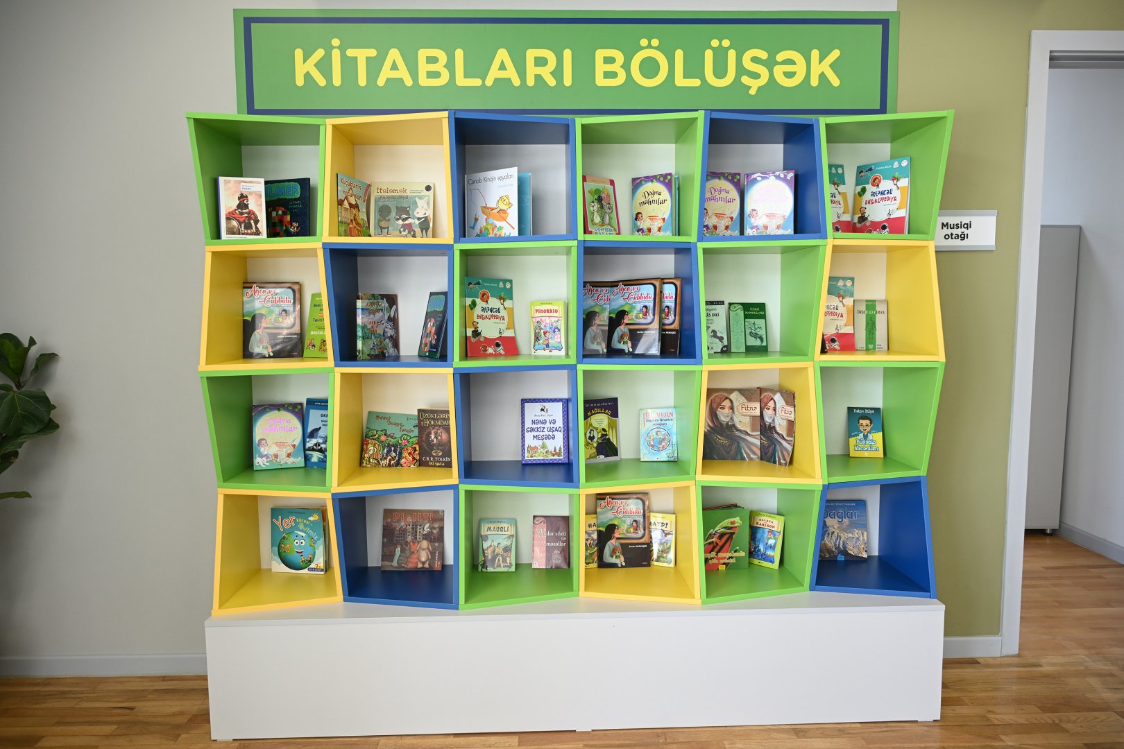 90-dək yaşı olan məktəb Heydər Əliyev Fondu tərəfindən əsaslı təmir edildi (FOTO/VİDEO)