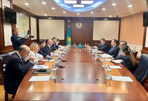 Azərbaycan və Qazaxıstan arasında ticarət dövriyyəsinin həcmi 4 dəfədən çox artıb - Pərviz Şahbazov (FOTO)