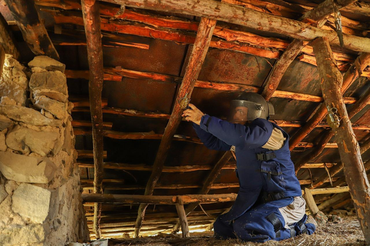 Şuşanın kəndində partlayıcı tələ qurğusu aşkarlanıb (FOTO)