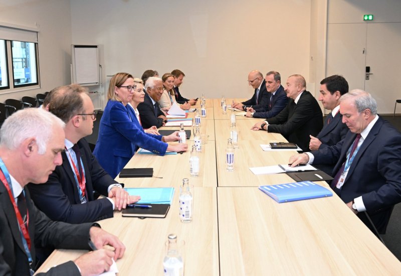 Prezident İlham Əliyev Kopenhagendə Avropa İttifaqı Şurasının Prezidenti və Avropa Komissiyasının Prezidenti ilə görüşüb (FOTO)