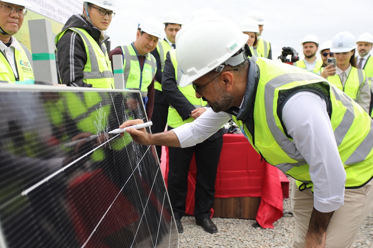 Biləsuvarda günəş enerjisi layihəsi üzrə yeni mərhələyə start verilib (FOTO)