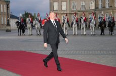 Prezident İlham Əliyev Kopenhagendə ziyafətdə iştirak edib (FOTO)