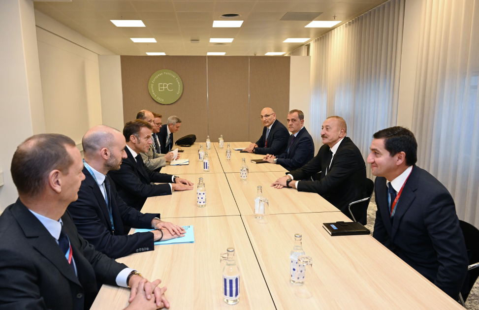 Prezident İlham Əliyevin Kopenhagendə Fransa Prezidenti ilə görüşü olub (FOTO) (YENİLƏNİB)