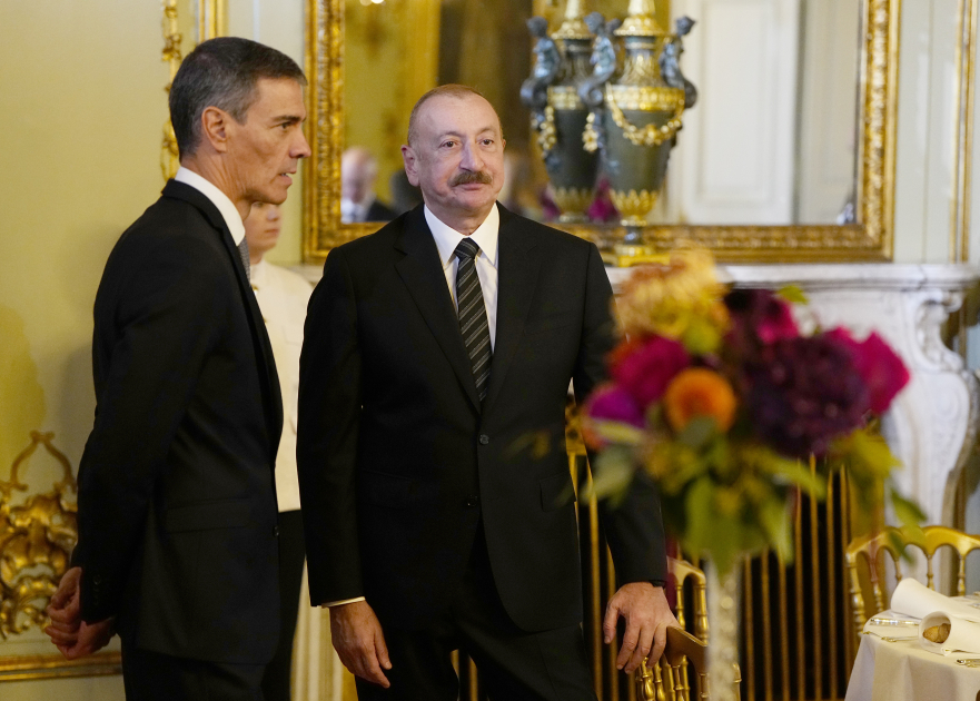 Prezident İlham Əliyev Kopenhagendə ziyafətdə iştirak edib (FOTO)
