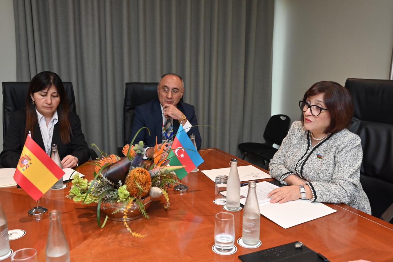 Sahibə Qafarova İspaniya Krallığı Deputatlar Konqresinin sədri ilə görüşüb (FOTO)