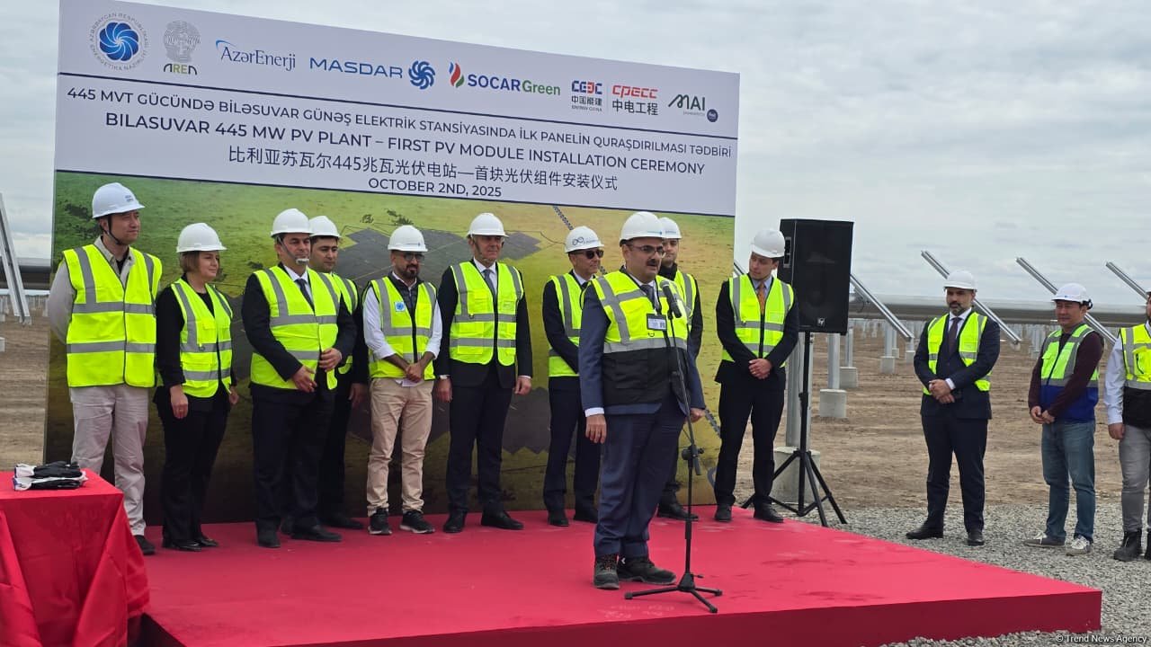Biləsuvar GES-in birinci panelinin quraşdırılması mərasimi keçirilib (FOTO) (YENİLƏNİB)