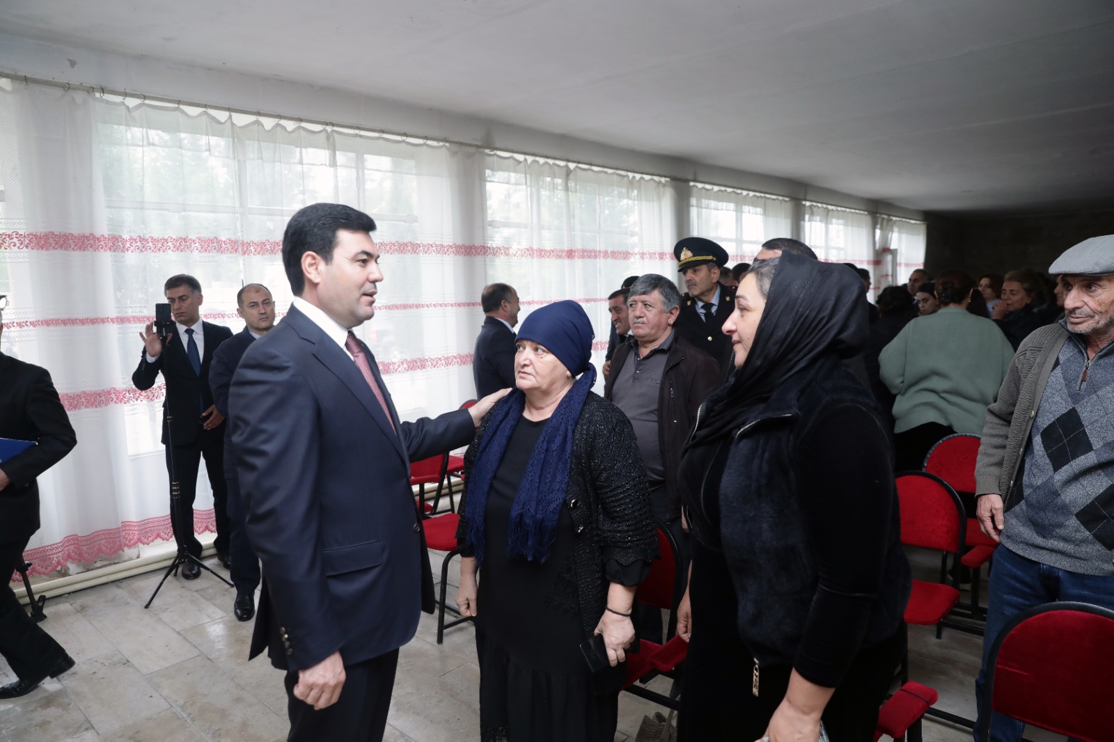Xaçmazda növbəti səyyar qəbul Qaradağ Buduq kəndində keçirilib (FOTO)