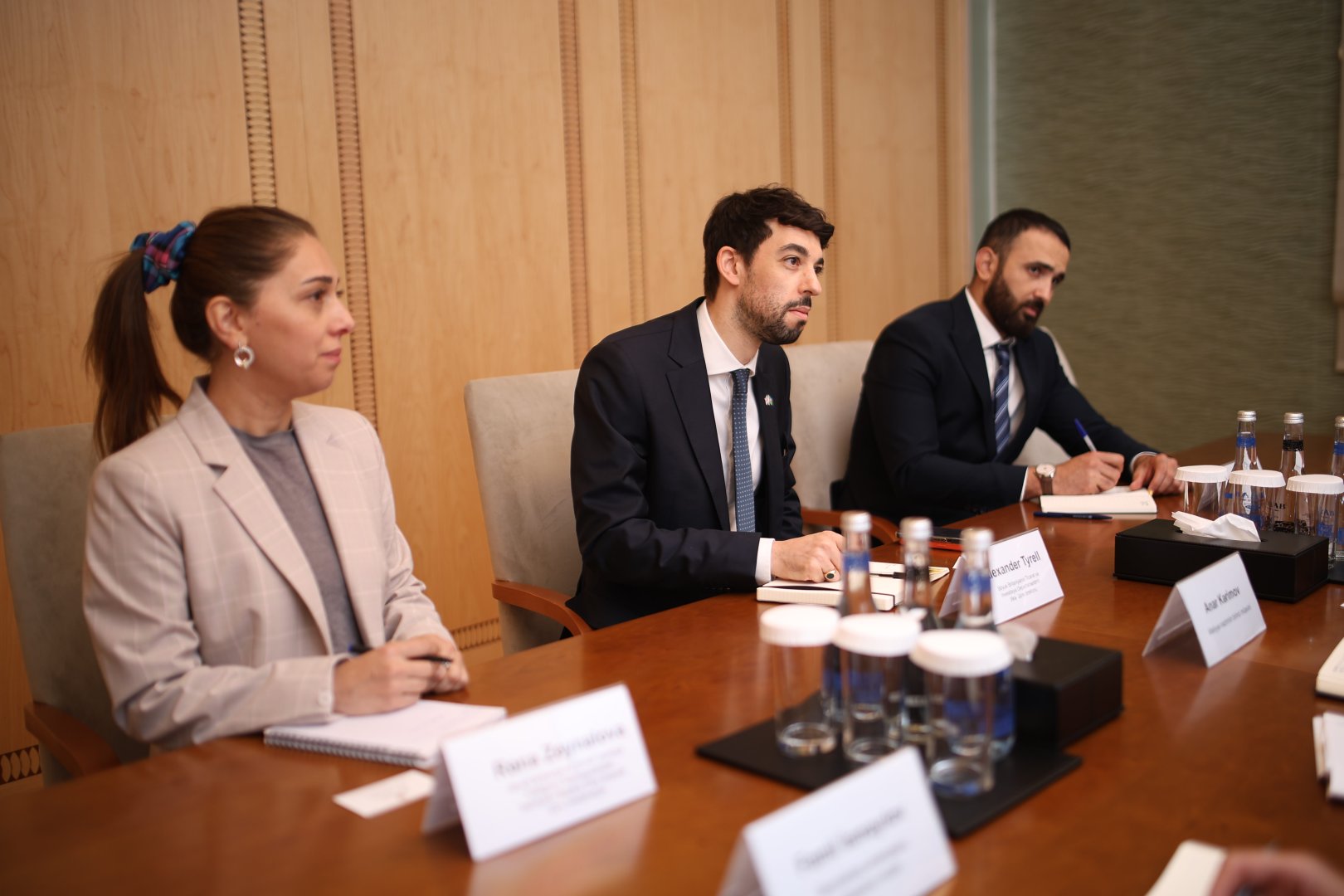 Maliyyə Nazirliyində Böyük Britaniya nümayəndə heyəti ilə görüş keçirilib