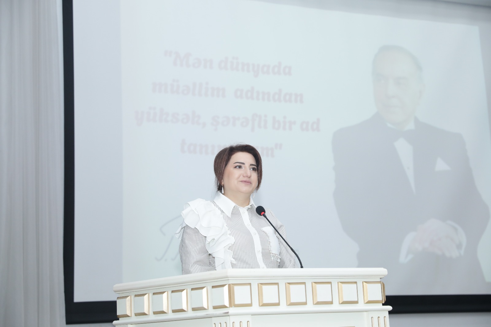 Xaçmazda 5 oktyabr – Beynəlxalq Müəllimlər Günü münasibətilə tədbir keçirilib (FOTO)