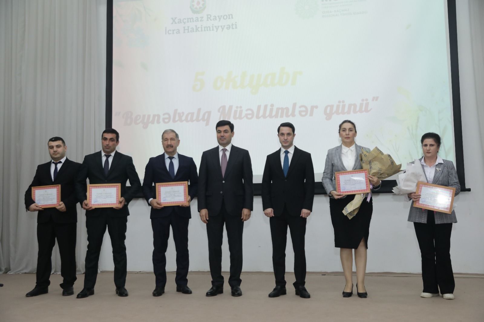 Xaçmazda 5 oktyabr – Beynəlxalq Müəllimlər Günü münasibətilə tədbir keçirilib (FOTO)