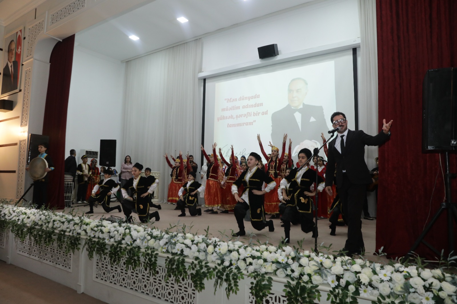 Xaçmazda 5 oktyabr – Beynəlxalq Müəllimlər Günü münasibətilə tədbir keçirilib (FOTO)