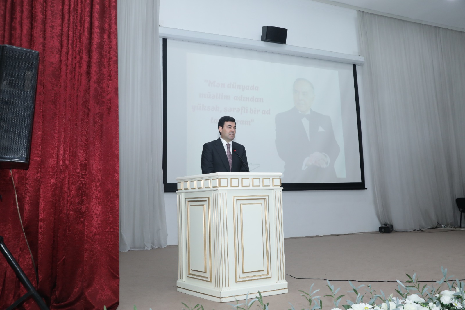 Xaçmazda 5 oktyabr – Beynəlxalq Müəllimlər Günü münasibətilə tədbir keçirilib (FOTO)