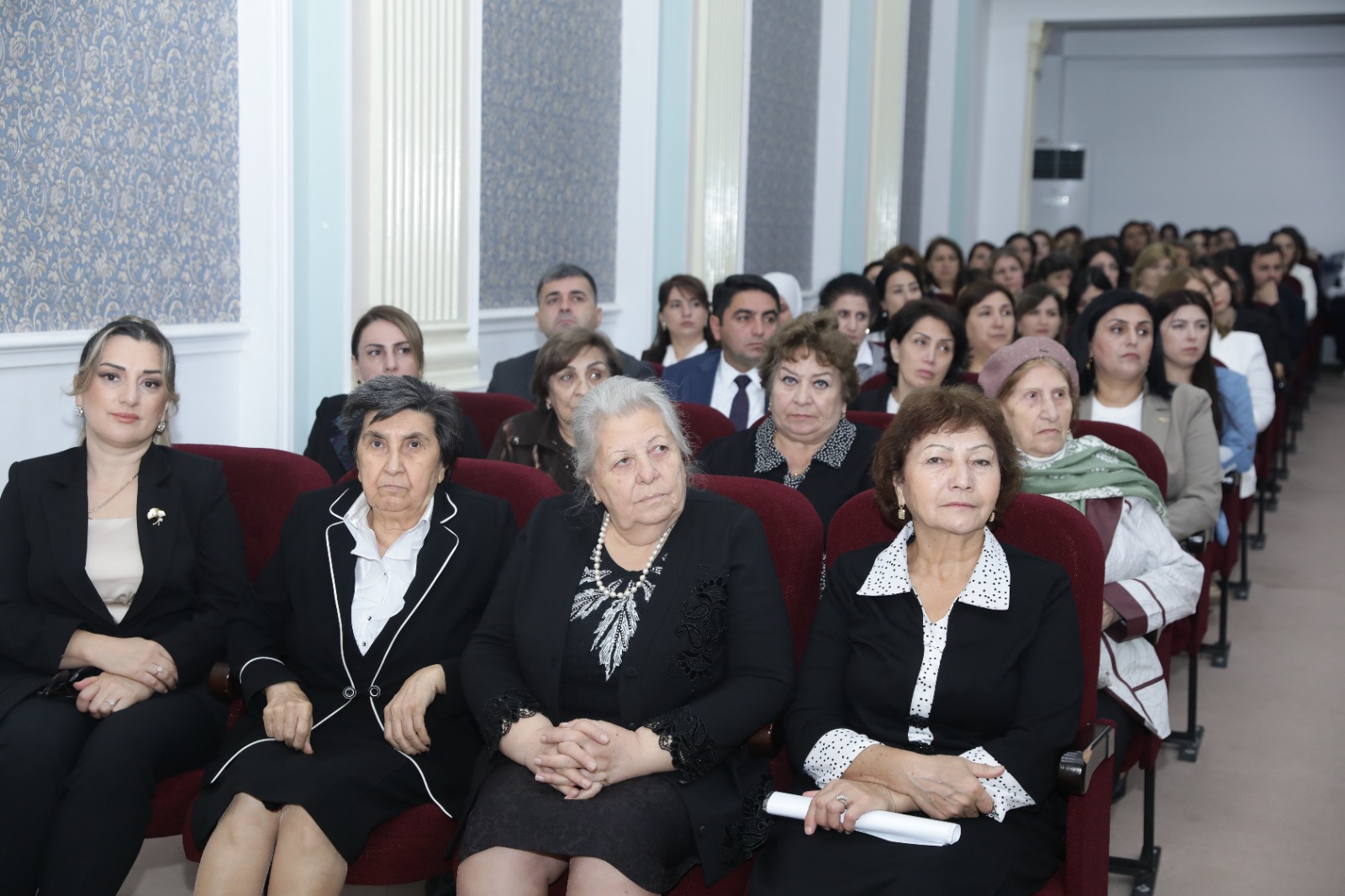 Xaçmazda 5 oktyabr – Beynəlxalq Müəllimlər Günü münasibətilə tədbir keçirilib (FOTO)
