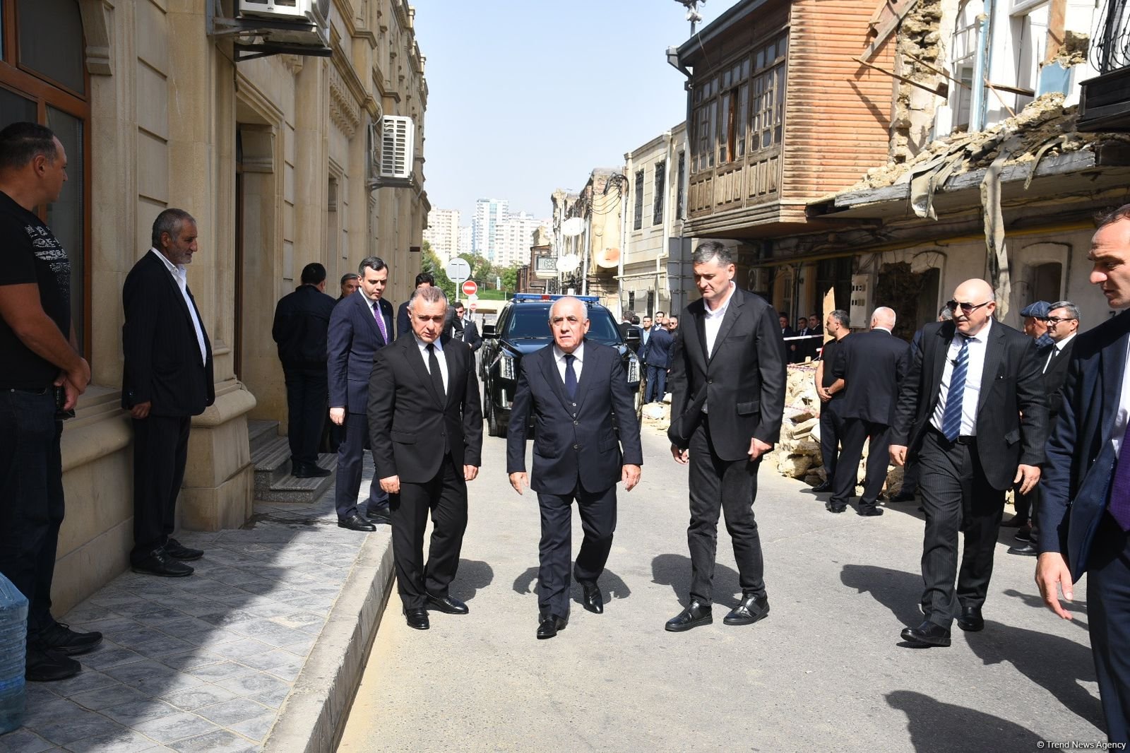 Oqtay Şirəliyevlə vida mərasimi keçirilir (FOTO)