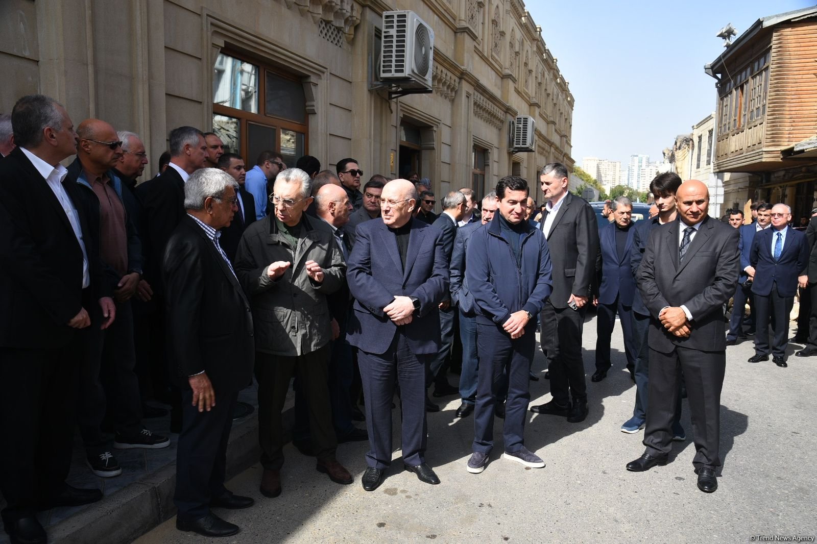 Oqtay Şirəliyevlə vida mərasimi keçirilir (FOTO)