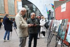 Haaqada Azərbaycanın mina qurbanlarına həsr olunmuş fotosərgi təşkil olunub (FOTO)