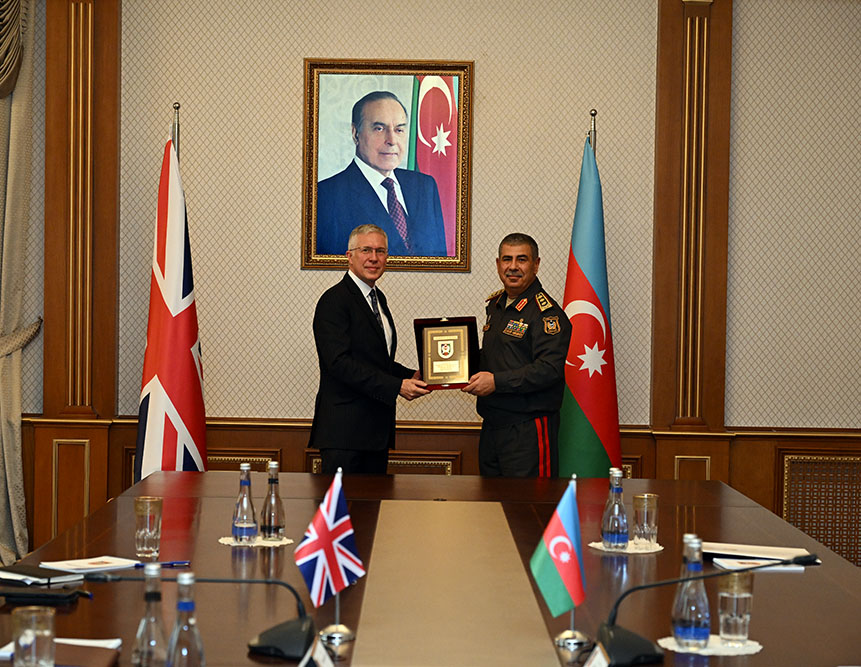 Zakir Həsənov Böyük Britaniyanın Azərbaycandakı səfiri ilə görüşüb (FOTO)