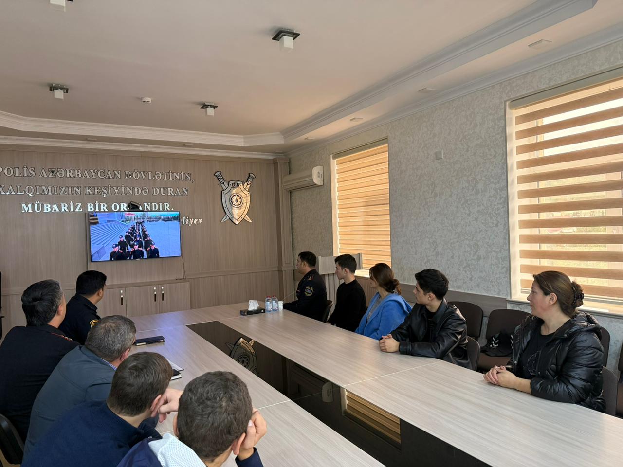 Qusarda gənclərin DİO-da xidmətə və təhsilə təşviq edilməsi ilə bağlı görüş keçirilib (FOTO)