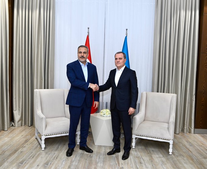 Azərbaycan və Türkiyə çoxvektorlu əməkdaşlığın perspektivlərini müzakirə ediblər