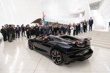 BUGATTI MISTRAL – Dünyanın ən sürətli roadsteri artıq Azərbaycanda (FOTO)