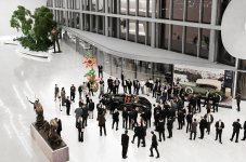 BUGATTI MISTRAL – Dünyanın ən sürətli roadsteri artıq Azərbaycanda (FOTO)