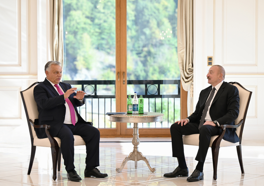 Azərbaycan Prezidenti İlham Əliyev Qəbələdə Macarıstanın Baş naziri ilə görüşüb (FOTO)
