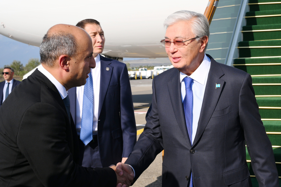 Qazaxıstan Prezidenti Kasım-Jomart Tokayev Azərbaycana səfərə gəlib (FOTO)