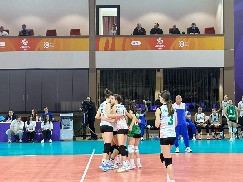 III MDB Oyunları: Azərbaycanın qızlardan ibarət voleybol millisi bürünc medal qazanıb (FOTO)
