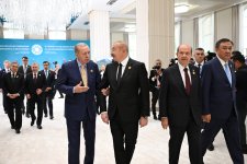 Prezident İlham Əliyev Qəbələdə TDT-nin Dövlət Başçıları Şurasının 12-ci Zirvə Görüşündə iştirak edən dövlət və hökumət başçılarını qarşılayıb (FOTO)