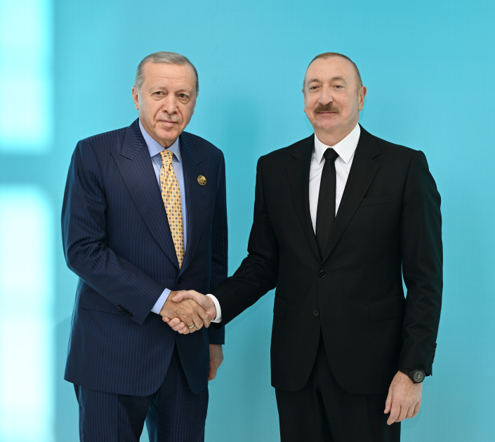 Prezident İlham Əliyev Qəbələdə TDT-nin Dövlət Başçıları Şurasının 12-ci Zirvə Görüşündə iştirak edən dövlət və hökumət başçılarını qarşılayıb (FOTO)