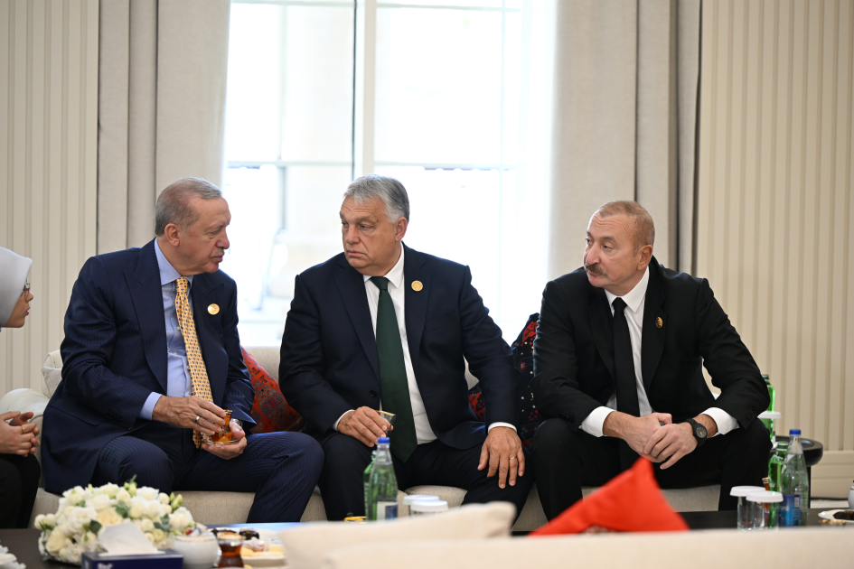 Prezident İlham Əliyev Qəbələdə TDT-nin Dövlət Başçıları Şurasının 12-ci Zirvə Görüşündə iştirak edən dövlət və hökumət başçılarını qarşılayıb (FOTO)