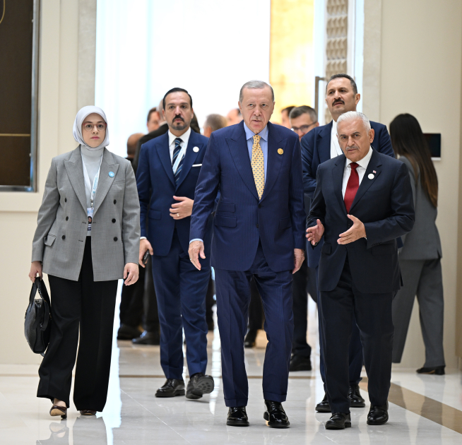 Prezident İlham Əliyev Qəbələdə TDT-nin Dövlət Başçıları Şurasının 12-ci Zirvə Görüşündə iştirak edən dövlət və hökumət başçılarını qarşılayıb (FOTO)