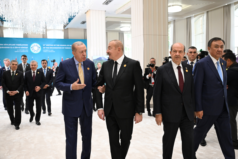 Prezident İlham Əliyev Qəbələdə TDT-nin Dövlət Başçıları Şurasının 12-ci Zirvə Görüşündə iştirak edən dövlət və hökumət başçılarını qarşılayıb (FOTO)
