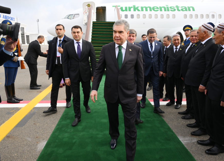 Türkmənistan Xalq Məsləhətinin sədri Azərbaycana səfərə gəlib (FOTO)