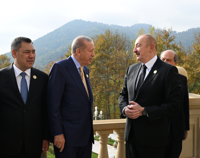 Prezident İlham Əliyev Türk Dövlətləri Təşkilatının Dövlət Başçıları Şurasının 12-ci Zirvə Görüşündə çıxış edib (YENİLƏNİB) (FOTO/VİDEO)