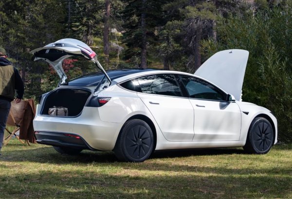 Tesla 13 minə yaxın avtomobilini geri çağırır