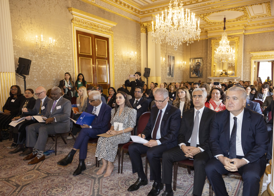 Heydər Əliyev Fondunun vitse-prezidenti Leyla Əliyeva Londonda yüksəksəviyyəli iqlim dialoqunda iştirak edib (FOTO)