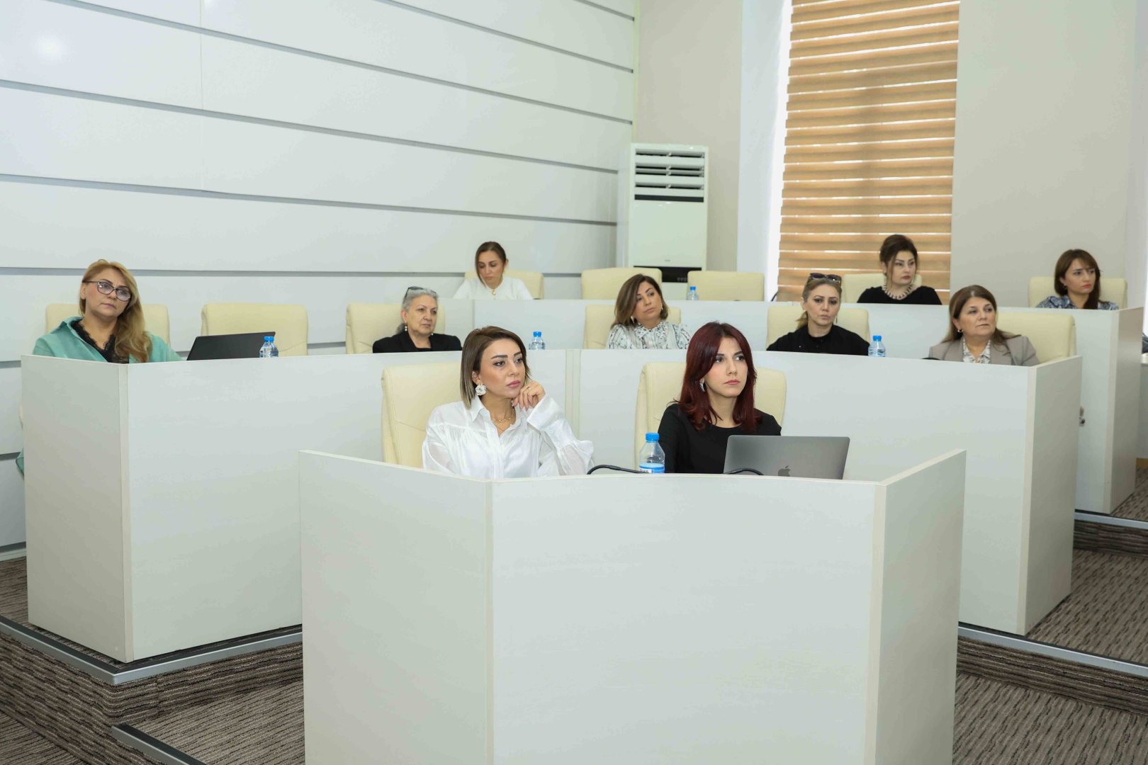 UNEC-in universitetdaxili III qrant müsabiqəsində 6 layihə qalib olub (FOTO)