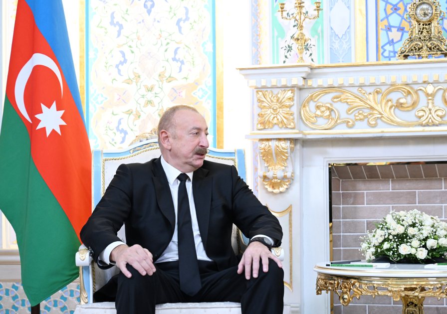 Düşənbədə Azərbaycan Prezidenti İlham Əliyevin Rusiya Prezidenti Vladimir Putinlə təkbətək görüşü keçirilir (FOTO)