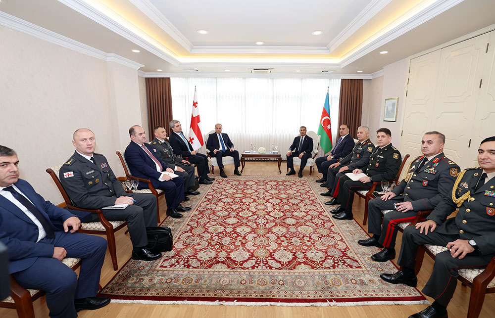 Zakir Həsənov gürcüstanlı həmkarı ilə görüşüb (FOTO)