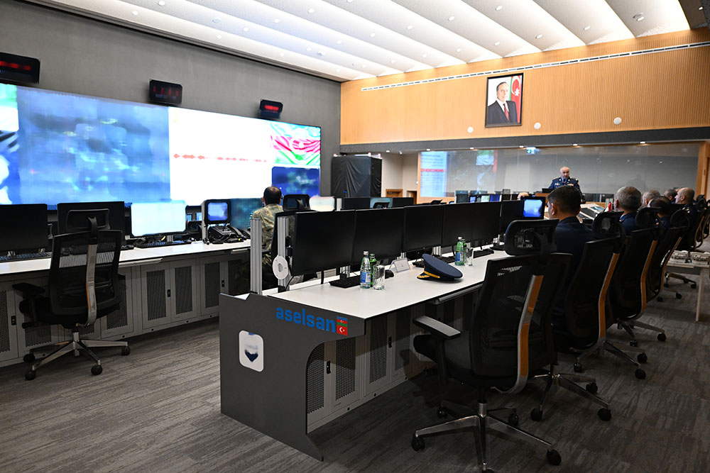 Azərbaycan və BƏƏ HHQ komandanları görüşüb (FOTO/VİDEO)