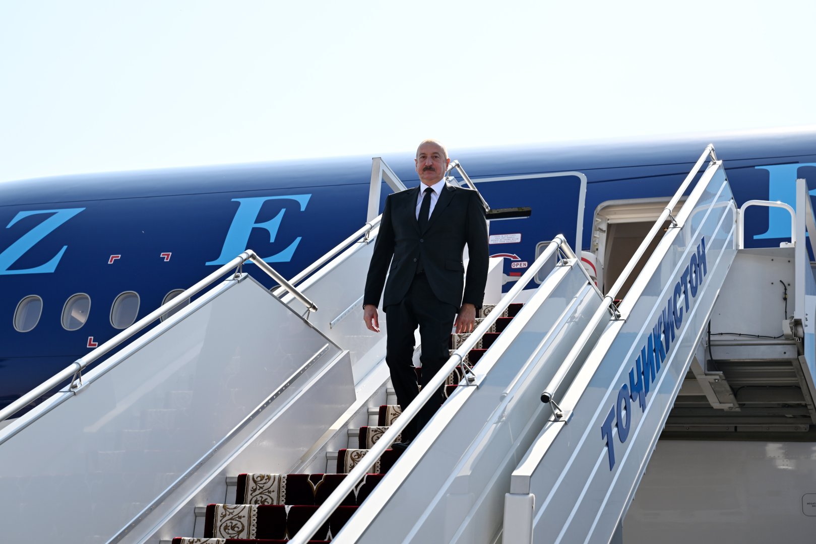 Prezident İlham Əliyev Tacikistana səfərə gəlib (FOTO/VİDEO)