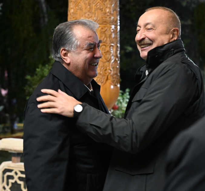 Prezident İlham Əliyev Düşənbədə MDB dövlət başçılarının qeyri-rəsmi şam yeməyində iştirak edib (FOTO/VİDEO) (YENİLƏNİB)