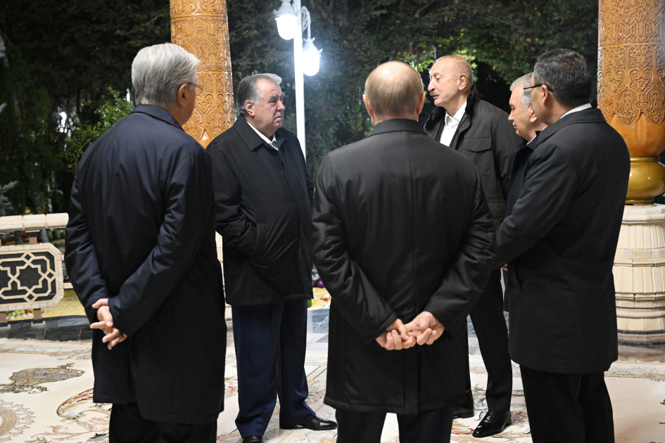 Prezident İlham Əliyev Düşənbədə MDB dövlət başçılarının qeyri-rəsmi şam yeməyində iştirak edib (FOTO/VİDEO) (YENİLƏNİB)
