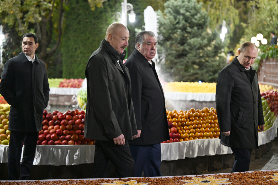 Prezident İlham Əliyev Düşənbədə MDB dövlət başçılarının qeyri-rəsmi şam yeməyində iştirak edib (FOTO/VİDEO) (YENİLƏNİB)